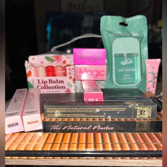 NEW-Large Makeup Bundle-18 items (Jeffree Star, Too Faced, Bare Minerals, etc.) - Picture 3 of 11